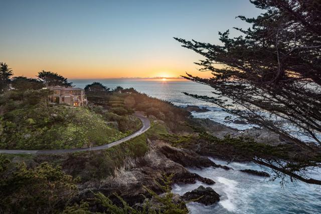 254 Highway 1, Carmel CA: https://media.crmls.org/mediaz/e5047096-780f-4d64-91ec-9cf51fd6b527.jpg