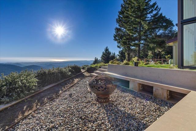 580 Rancho Prieta Road, Los Gatos CA: https://media.crmls.org/mediaz/e505216c-5ac0-4974-9e19-ff16b66aaed3.jpg