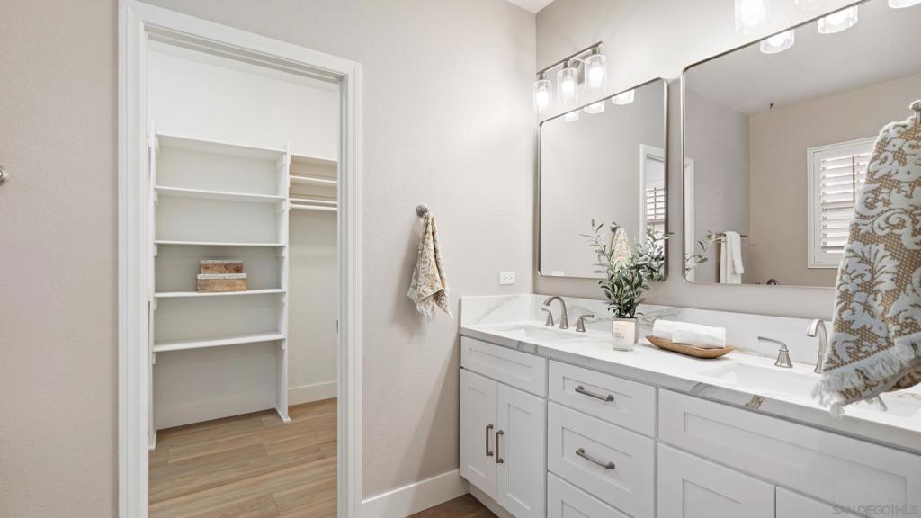 MLS #250037874SD image #16