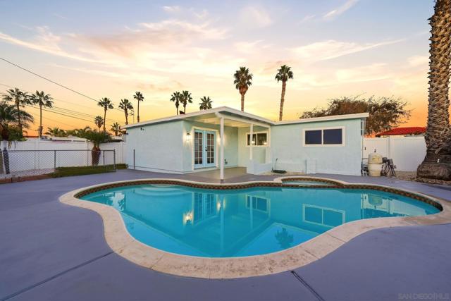 1224 Louden Ln, Imperial Beach CA: https://media.crmls.org/mediaz/e5066e39-1243-46dc-a96b-3b0f74726480.jpg
