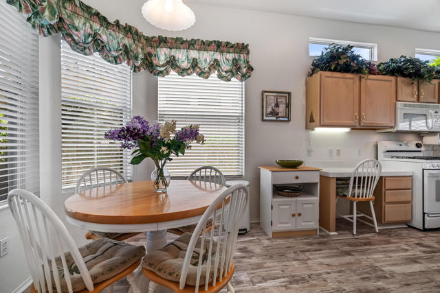 44591 S Heritage Palms Drive, Indio CA: https://media.crmls.org/mediaz/e506b079-e281-4630-86c6-ae4425dd60ec.jpg