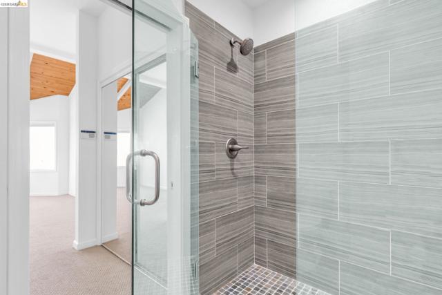 1881 Grand View Drive, Oakland CA: https://media.crmls.org/mediaz/e507a7b1-e418-4f69-ba58-824adc3c3cbd.jpg