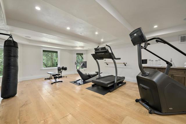 3 Vintage Court, Woodside CA: https://media.crmls.org/mediaz/e507eea7-57db-46cb-b367-dd013d57fe79.jpg