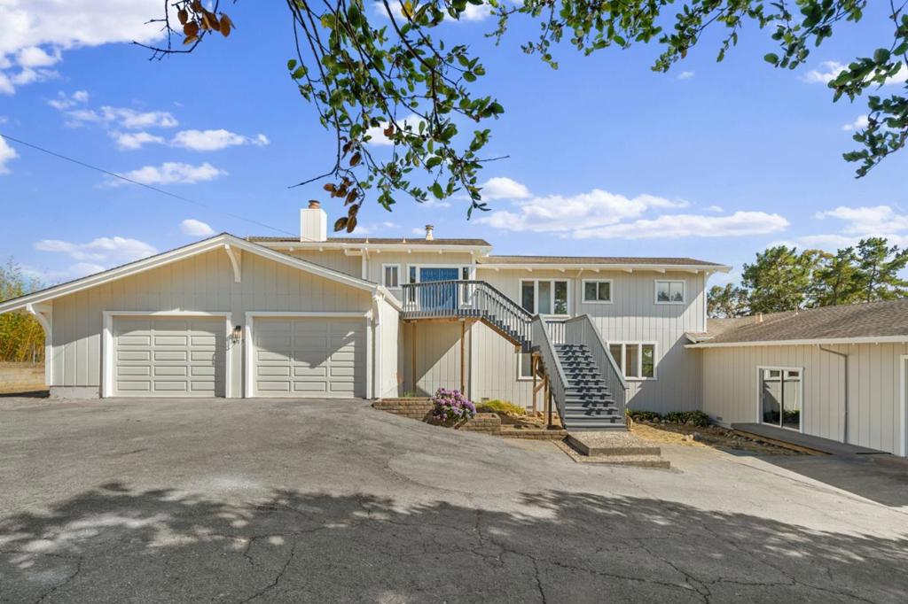 475 Fiesta Court