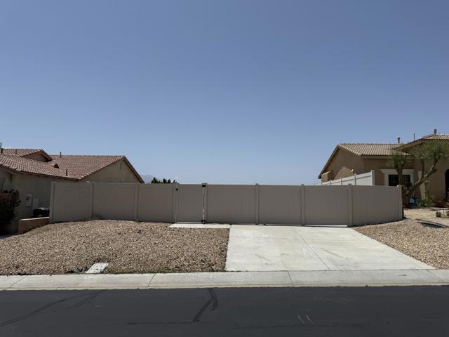 8747 Rockies Avenue, Desert Hot Springs CA: https://media.crmls.org/mediaz/e508b6a4-ccf9-4ec5-8a11-b6fe33d7c4c6.jpg