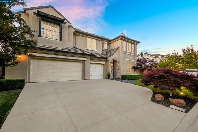 139 Shelterwood Ln, Danville CA: https://media.crmls.org/mediaz/e509369f-b6ec-4ca1-a8ad-2048b0beb814.jpg