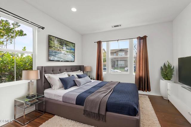 Detail Gallery Image 5 of 39 For 511 Nile River Dr, Oxnard,  CA 93036 - 4 Beds | 4 Baths