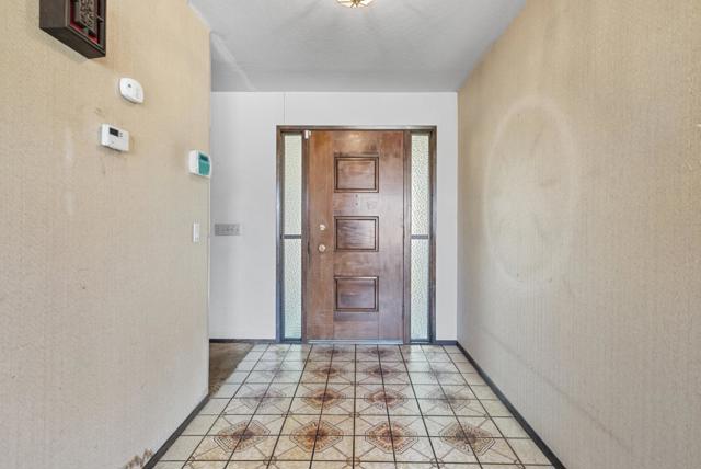 307 Mansfield Road, Hollister CA: https://media.crmls.org/mediaz/e509e8ae-6021-4610-b5ad-b0adfa9a7b08.jpg