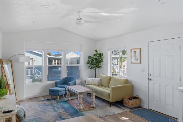 Detail Gallery Image 13 of 29 For 6550 Ponto Drive #14,  Carlsbad,  CA 92011 - 2 Beds | 1/1 Baths