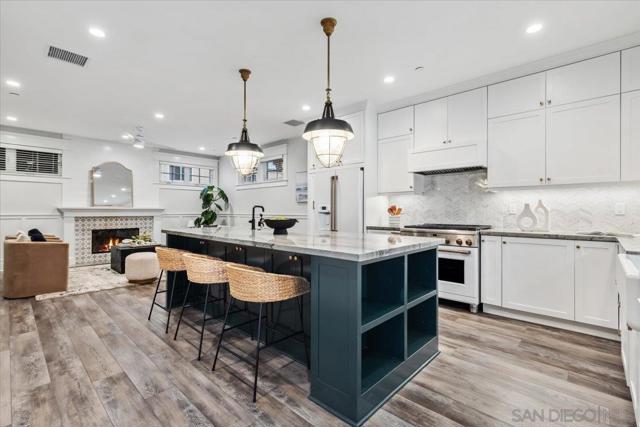 169 Donax Ave, Imperial Beach CA: https://media.crmls.org/mediaz/e50d754f-316e-4c29-875a-739bc3d064d7.jpg