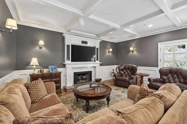 Detail Gallery Image 33 of 72 For 7405 Loma Vista Rd, Ventura,  CA 93003 - 4 Beds | 3 Baths