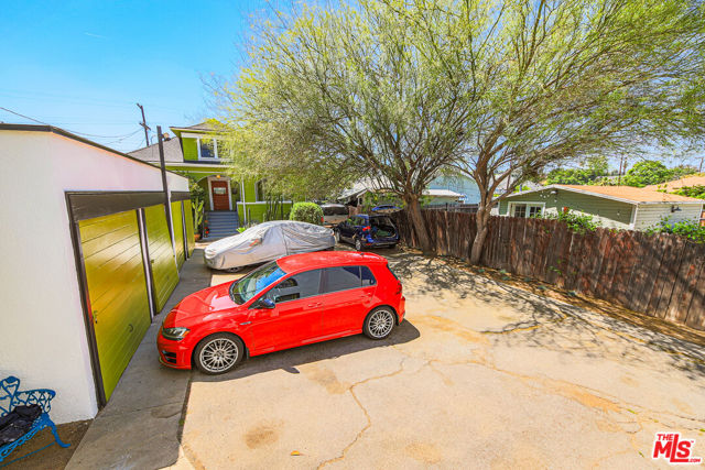 132 N Avenue 57, Los Angeles CA: https://media.crmls.org/mediaz/e50e5889-24e7-4ddc-a2e1-3518f8aa5e52.jpg
