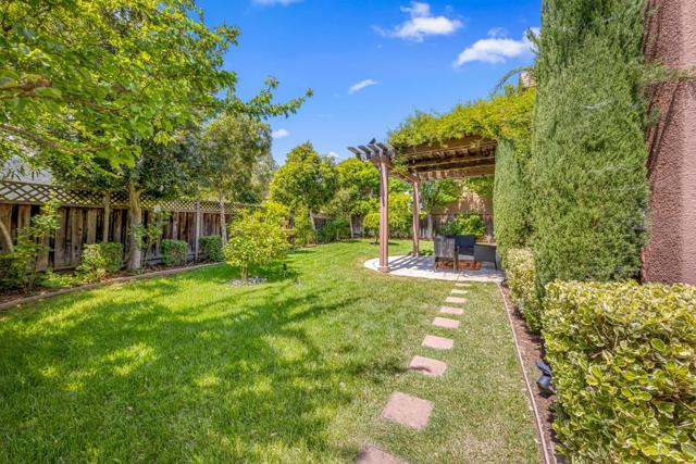 5871 Masoni Place, Gilroy CA: https://media.crmls.org/mediaz/e5103b99-55d0-486f-b0a8-1f5ee18345ad.jpg