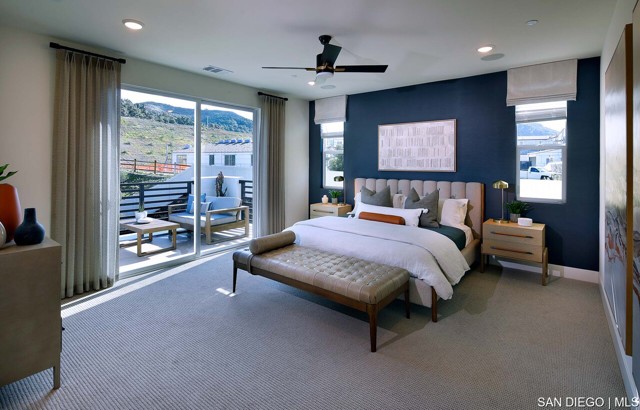 709 Meadowood ST, Fallbrook CA: https://media.crmls.org/mediaz/e51099f1-35f4-4448-b3f8-64b06542c137.jpg