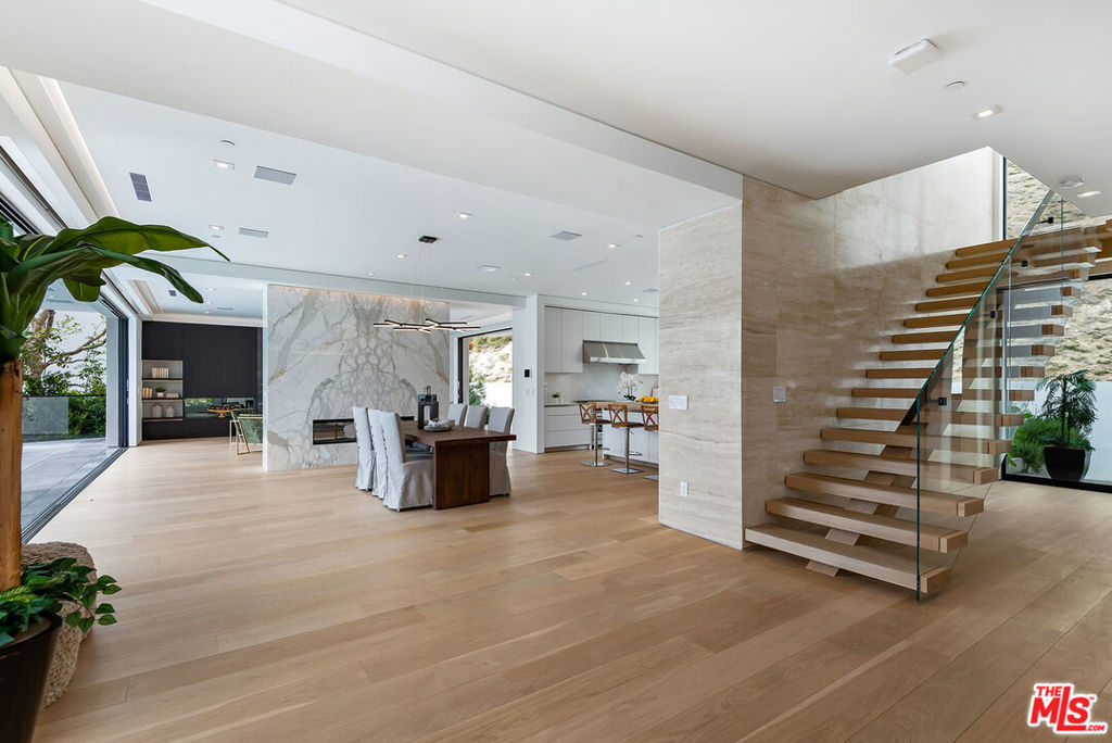 MLS #25556485 image #3