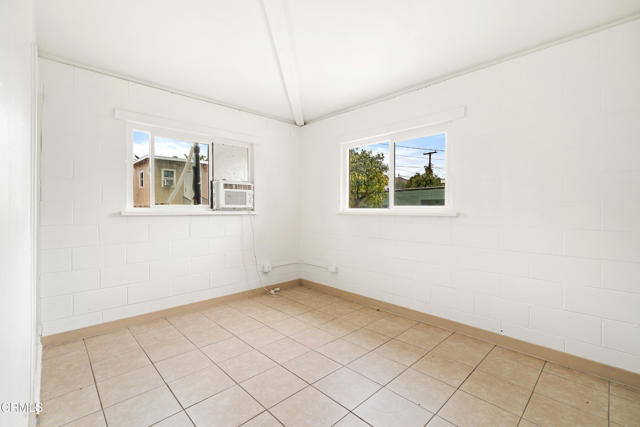 Detail Gallery Image 11 of 25 For 10357 Bonita Ave, Riverside,  CA 92505 - 3 Beds | 2 Baths