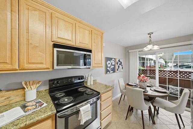 700 Fargo Avenue, San Leandro CA: https://media.crmls.org/mediaz/e5115a8d-d598-4c72-a76c-158504e63b40.jpg