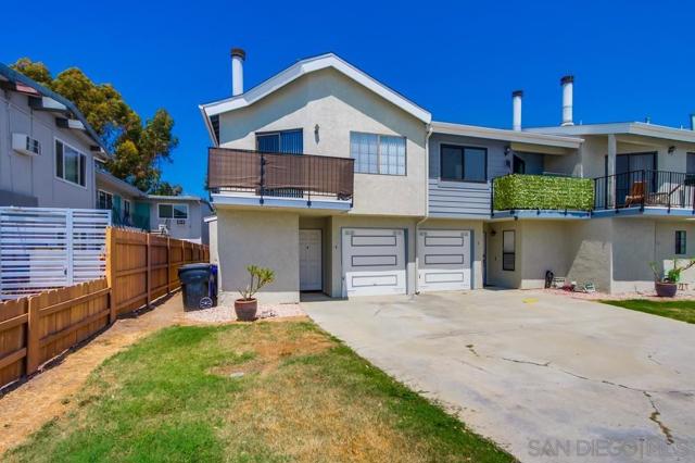 4527 Contour Blvd., San Diego CA: https://media.crmls.org/mediaz/e511d807-1898-4aff-a483-c49c20b3032c.jpg
