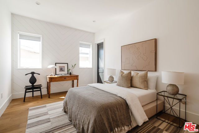 5328 Allott Avenue, Sherman Oaks CA: https://media.crmls.org/mediaz/e511f8bb-0b99-4206-9ee0-71b9cf4a3e80.jpg