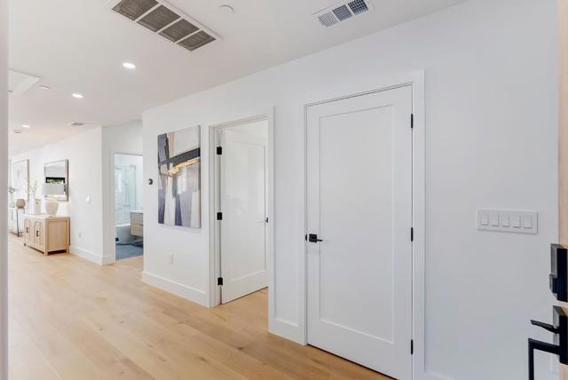 827 S Idaho Street, San Mateo CA: https://media.crmls.org/mediaz/e51295a7-9a27-4c66-aaa7-ad836c556c0a.jpg