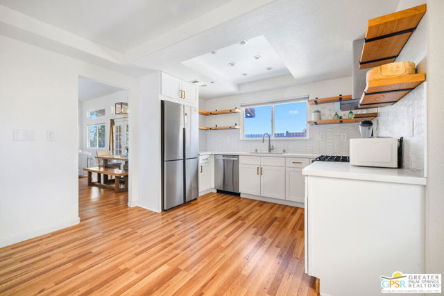 66735 El Dorado Place, Desert Hot Springs CA: https://media.crmls.org/mediaz/e512abe1-e365-4522-a8a5-e3761f2dbff2.jpg