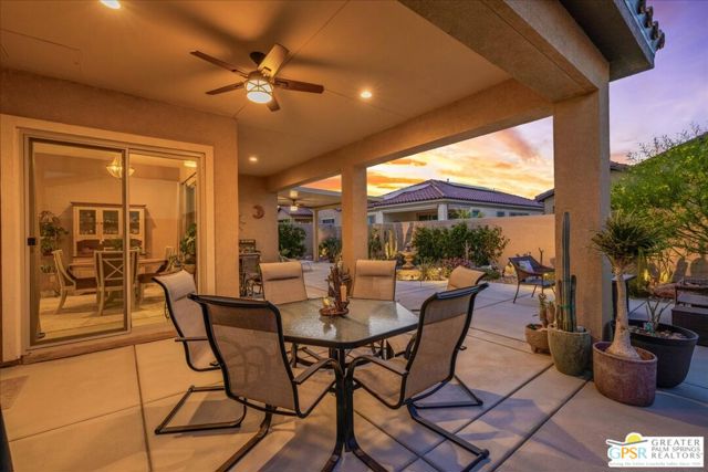 28 Chablis, Rancho Mirage CA: https://media.crmls.org/mediaz/e512be32-49d6-4bce-8ab6-f9eb701755ed.jpg