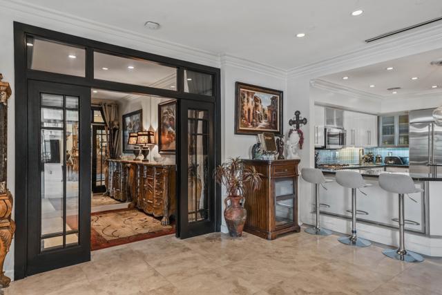 500 W Harbor, San Diego CA: https://media.crmls.org/mediaz/e512f8e1-a6a3-4bc2-a610-c66d39dd50f9.jpg