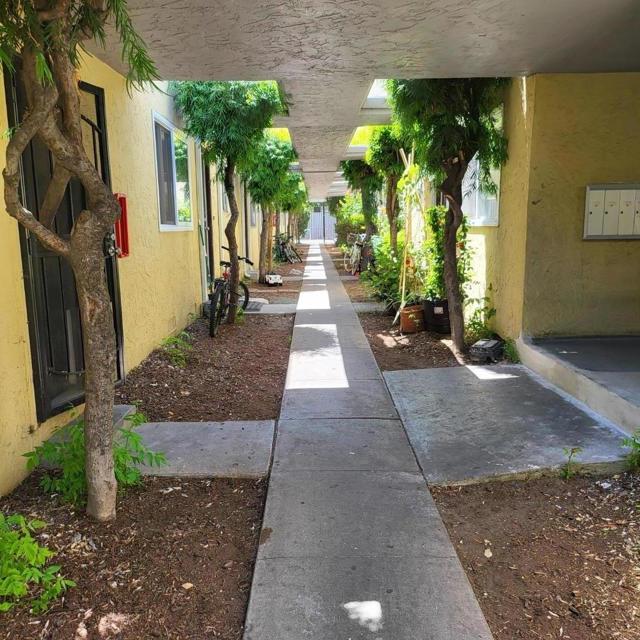 1851 Clarke Avenue, East Palo Alto CA: https://media.crmls.org/mediaz/e513141b-a0b0-4825-ba2c-49dee7289cad.jpg