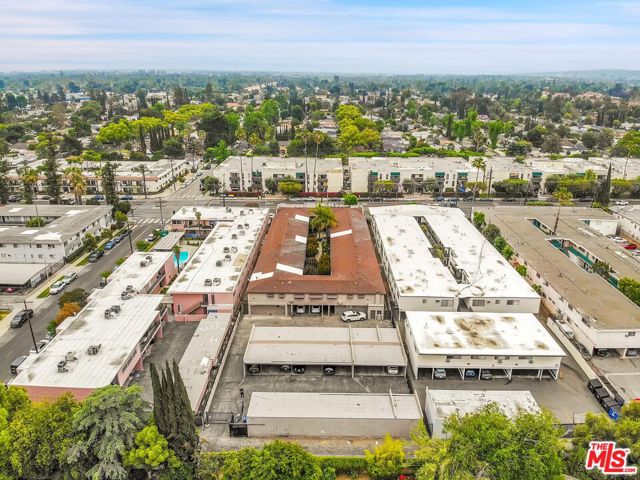 Image 12 of 15 For 6225 Reseda Boulevard