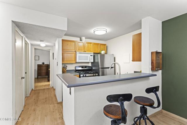 5700 Etiwanda Avenue, Tarzana CA: https://media.crmls.org/mediaz/e513dd65-954d-407a-9781-8b3e1b5a2418.jpg