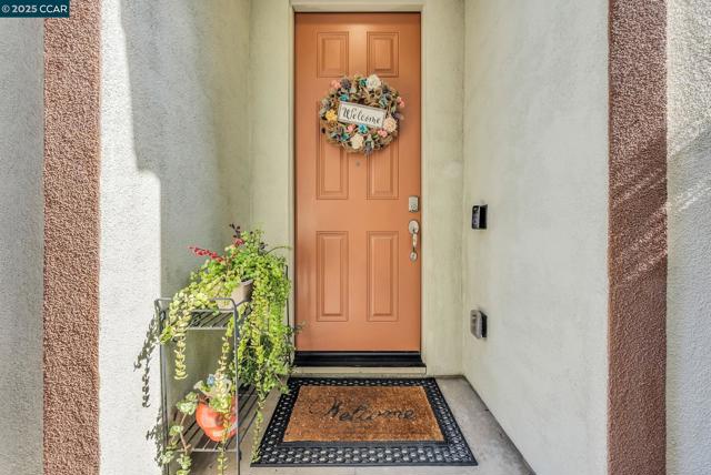 1037 Gridley Dr, Pittsburg CA: https://media.crmls.org/mediaz/e51523dc-7569-4c59-bfed-b0fb5ca4a7bc.jpg