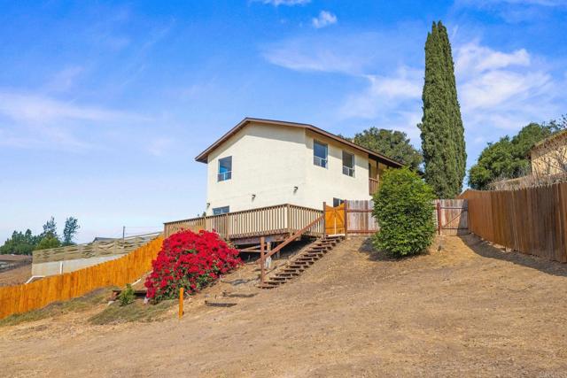 6681 Macarthur Drive, Lemon Grove CA: https://media.crmls.org/mediaz/e5153ae2-d453-4ded-8b32-2a294821b258.jpg
