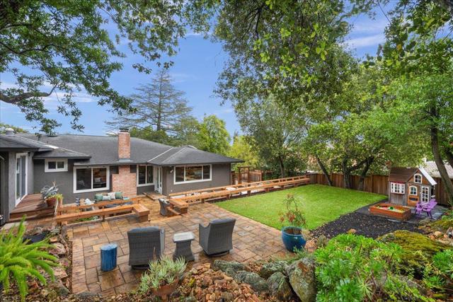 6641 Leyland Park Drive, San Jose CA: https://media.crmls.org/mediaz/e515fab5-7418-4276-8979-3b80d392e35b.jpg