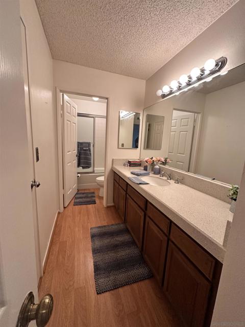 13078 Mindanao Way, Marina del Rey CA: https://media.crmls.org/mediaz/e515fbc2-03e0-455e-9704-16fd3ad35aa6.jpg