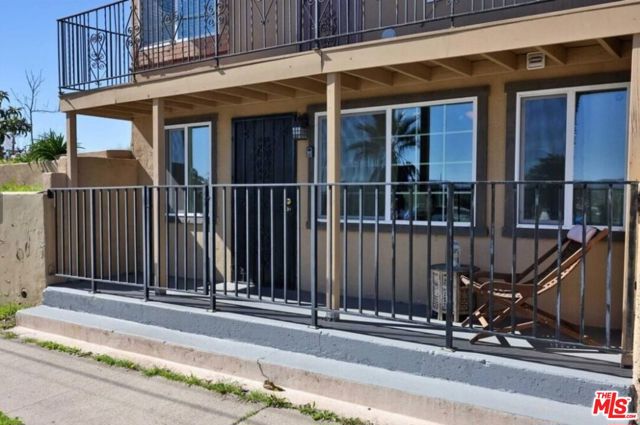 Image 41 of 47 For 3996 Teak Street