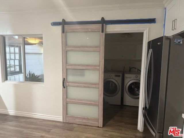 9333 Swinton Avenue, North Hills CA: https://media.crmls.org/mediaz/e5168356-2aab-49b5-a915-857294757e96.jpg