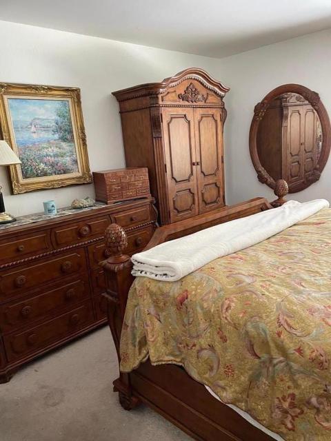 5399 Southbridge Court, San Jose CA: https://media.crmls.org/mediaz/e5189ca4-8018-4c65-9cf3-4f0173772ac9.jpg