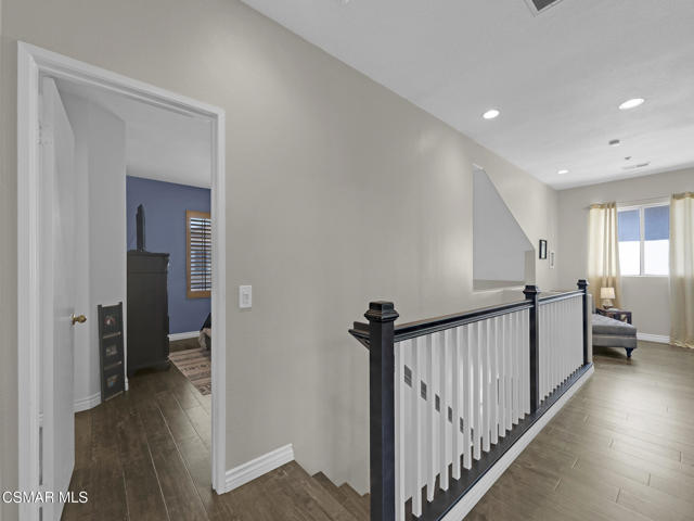 293 Springmist Lane, Simi Valley CA: https://media.crmls.org/mediaz/e5195421-3cbb-423e-ace9-7d3e3712d7e5.jpg