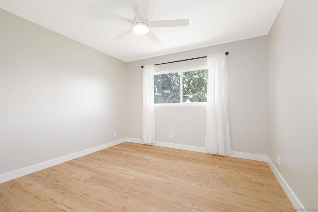 MLS #250043339SD image #13