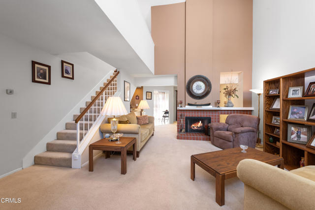 1404 Calle Lozano, Camarillo CA: https://media.crmls.org/mediaz/e51c1840-0ddf-473c-9282-49753f9716e3.jpg
