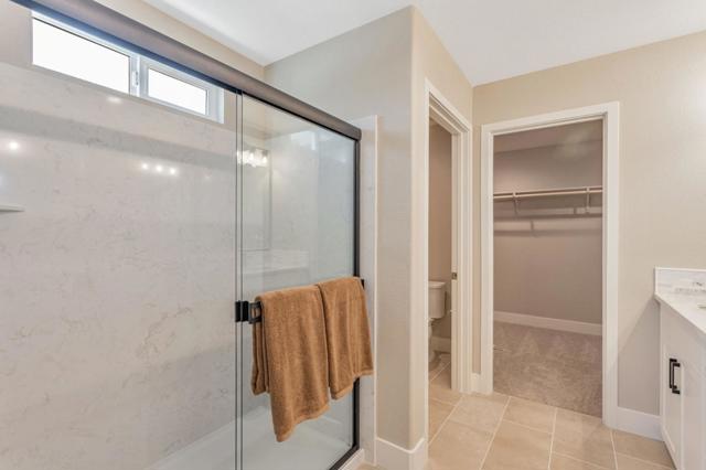 1153 Coyote Peak Way, Hollister CA: https://media.crmls.org/mediaz/e51cb9be-9895-49ae-a6c4-96e09f0dc85c.jpg