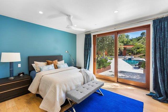 14835 Baranga Lane, Saratoga CA: https://media.crmls.org/mediaz/e51d15b3-28e2-4201-ac99-d2fee31532d3.jpg