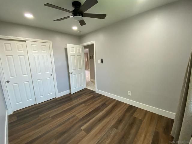4384 Clairemont Dr, San Diego CA: https://media.crmls.org/mediaz/e51da25b-771f-4c72-8951-157973042266.jpg