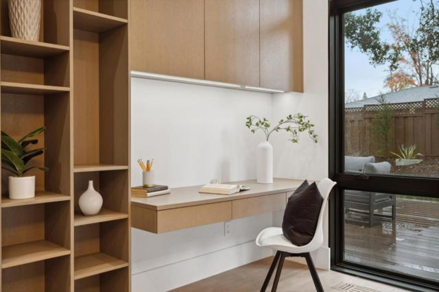 399 Camino Al Lago, Menlo Park CA: https://media.crmls.org/mediaz/e51ee1bb-9b30-4d64-a56d-1cf9d07e8def.jpg