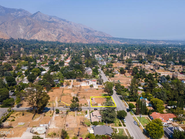 1215 E Mendocino Street, Altadena CA: https://media.crmls.org/mediaz/e51f82f1-71ce-4851-b7ad-07fe5f09cd81.jpg