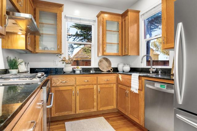 242 Cypress, Santa Cruz CA: https://media.crmls.org/mediaz/e51fd17d-b42f-41b7-8fd0-28363b8288f9.jpg