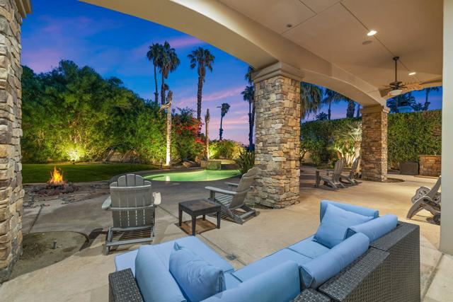 352 Crest Lake Drive, Palm Desert CA: https://media.crmls.org/mediaz/e520449b-9d9e-4580-9a06-9574e1d1b4fc.jpg