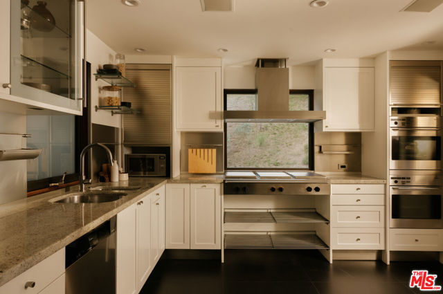 10443 Corfu Lane photo 7