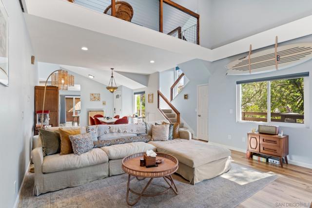 2038 Avenue Of The Trees, Carlsbad CA: https://media.crmls.org/mediaz/e52378ab-89a6-4e33-988f-7d1d51ae7b71.jpg