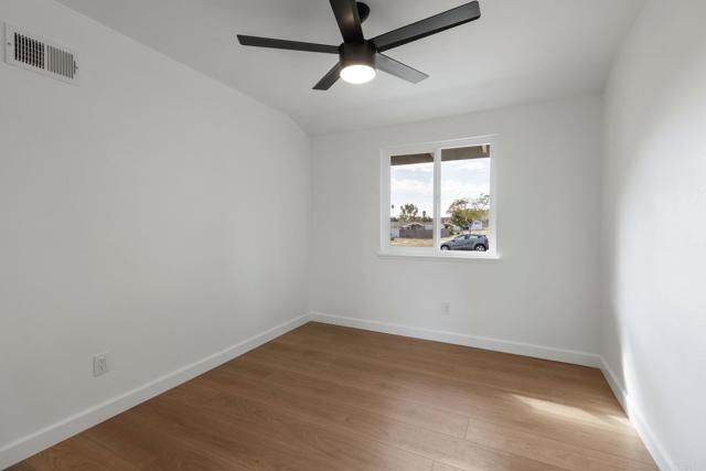 Detail Gallery Image 18 of 22 For 5977 Erlanger St, San Diego,  CA 92122 - 4 Beds | 2 Baths